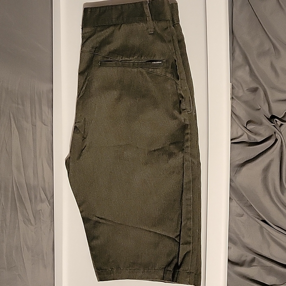 Men's shorts - Picture 1 of 3